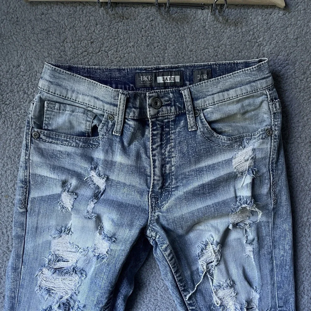 BKE Jake Buckle Denim Jeans Mens 30R 30x30 Regular Straight Distressed Blue